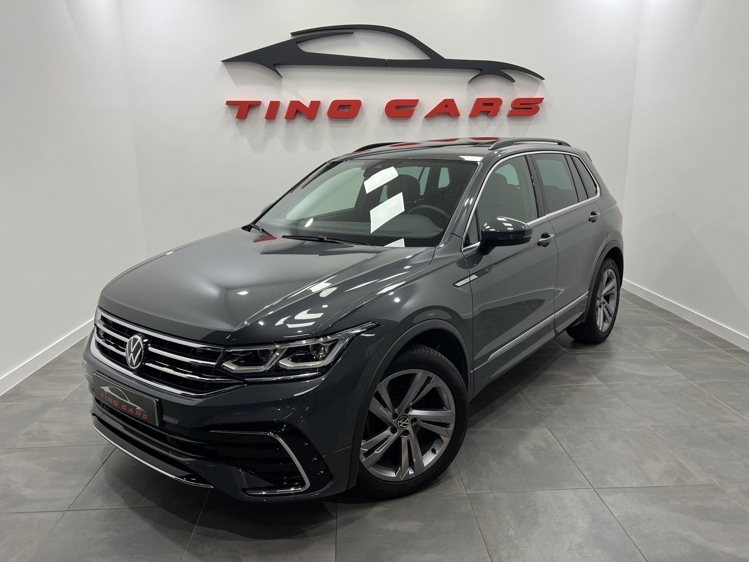 VOLKSWAGEN Tiguan RLine 2.0 TDI 110kW 150CV DSG VOLKSWAGEN Tiguan RLine 2.0 TDI 110kW 150CV DSG