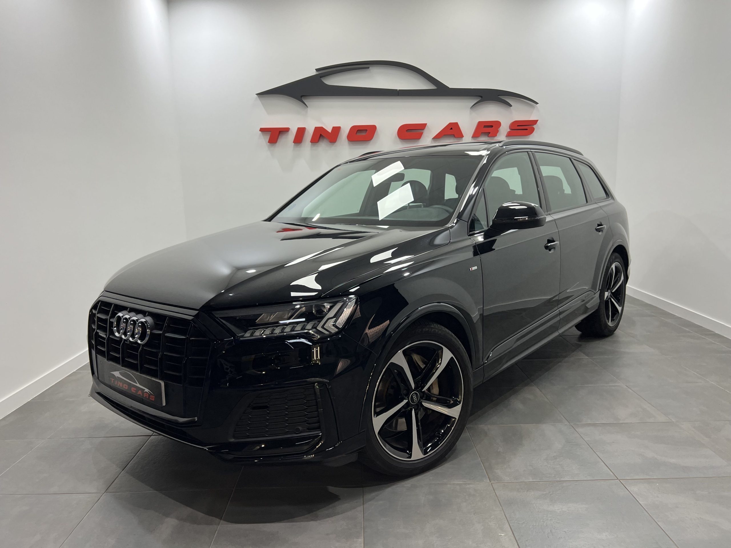 AUDI Q7 S line 45 TDI 170kW 232CV quattro tiptronic AUDI Q7 S line 45 TDI 170kW 232CV quattro tiptronic