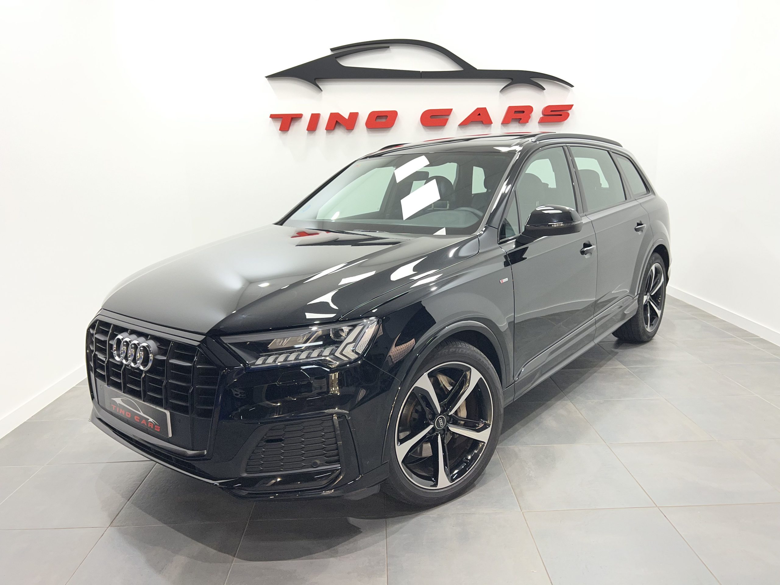 AUDI Q7 S line 45 TDI 170kW 232CV quattro tiptronic AUDI Q7 S line 45 TDI 170kW 232CV quattro tiptronic