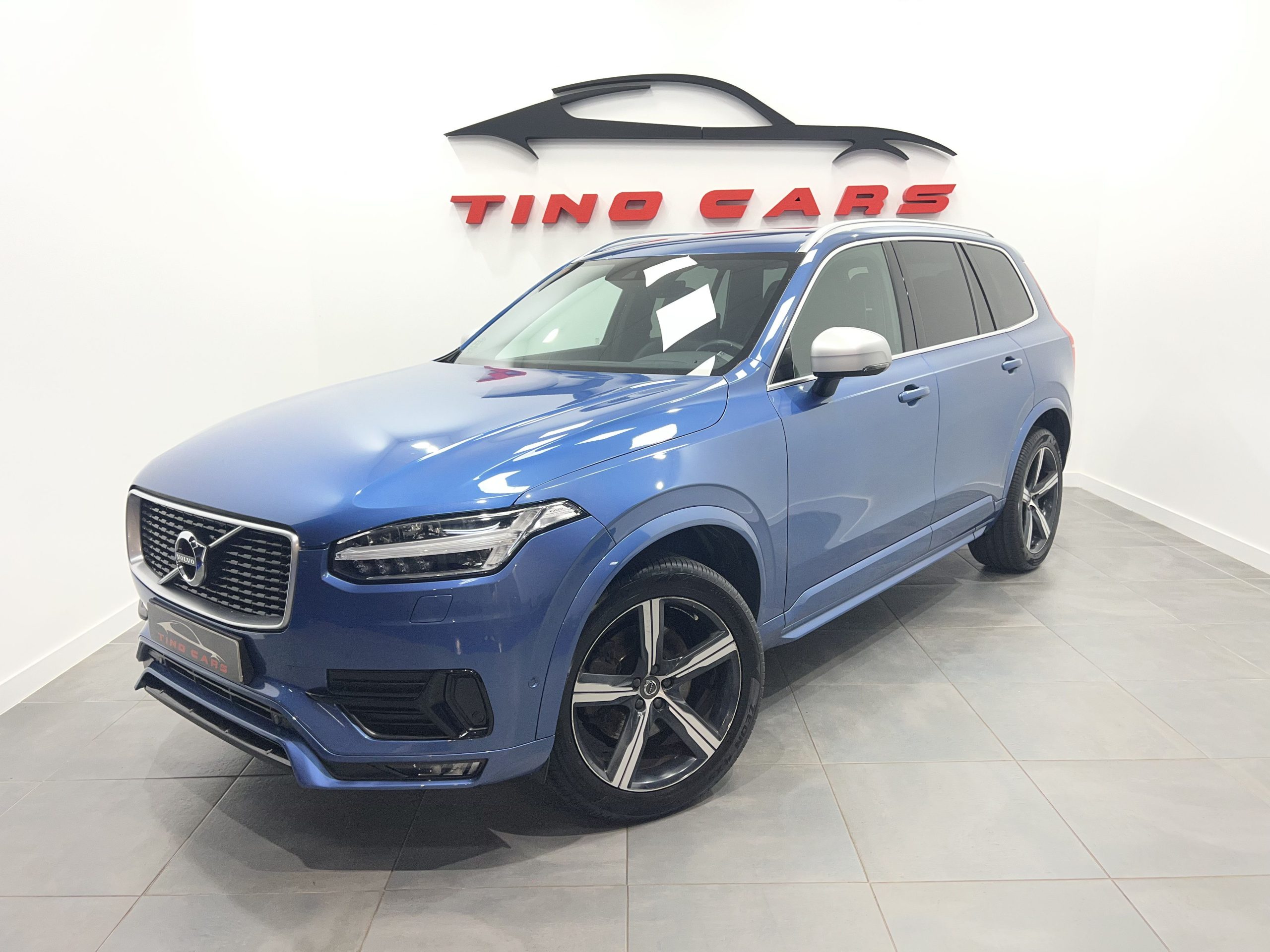 VOLVO XC90 2.0 D5 AWD RDesign Auto VOLVO XC90 2.0 D5 AWD RDesign Auto