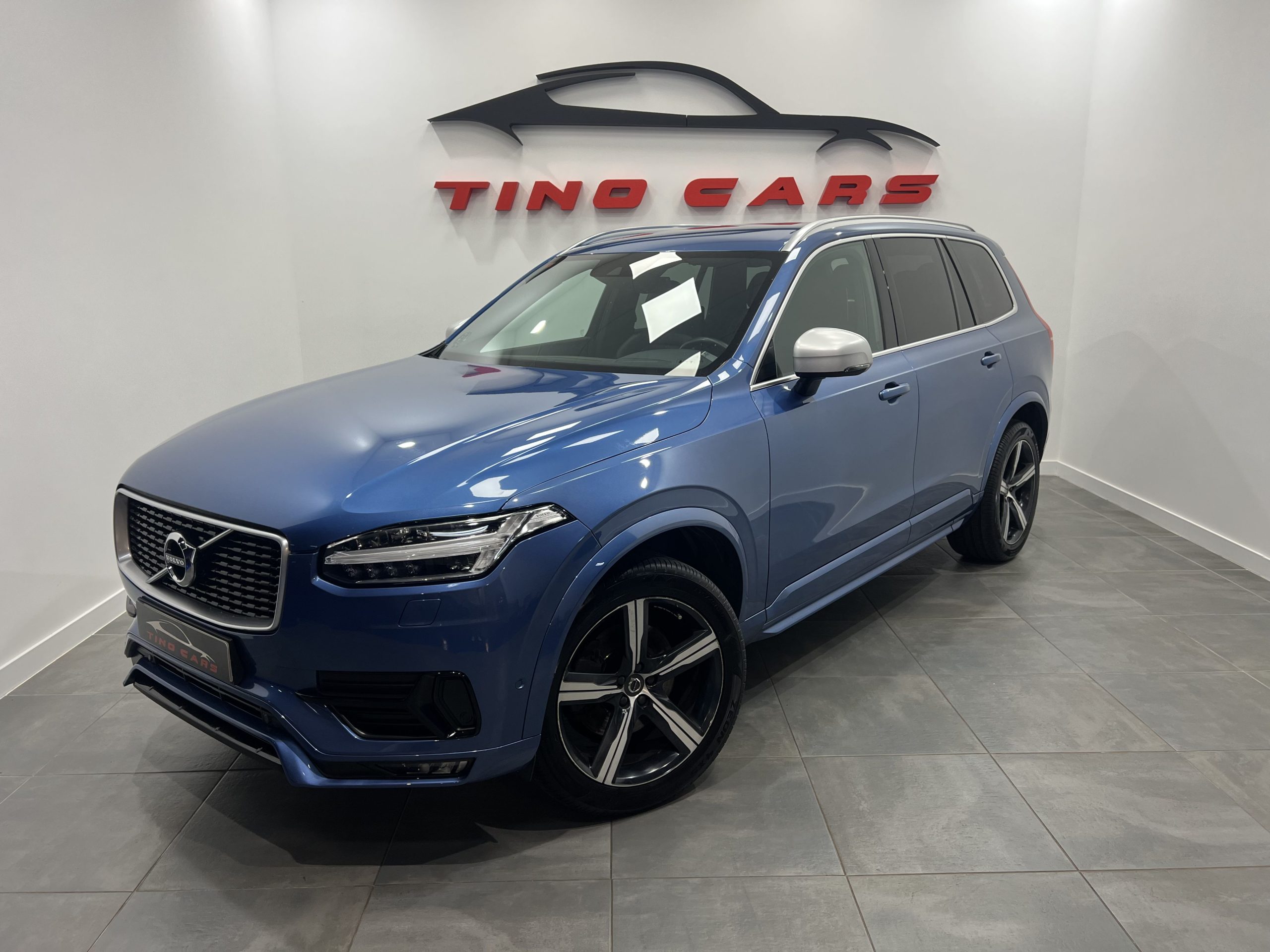 VOLVO XC90 2.0 D5 AWD RDesign Auto VOLVO XC90 2.0 D5 AWD RDesign Auto